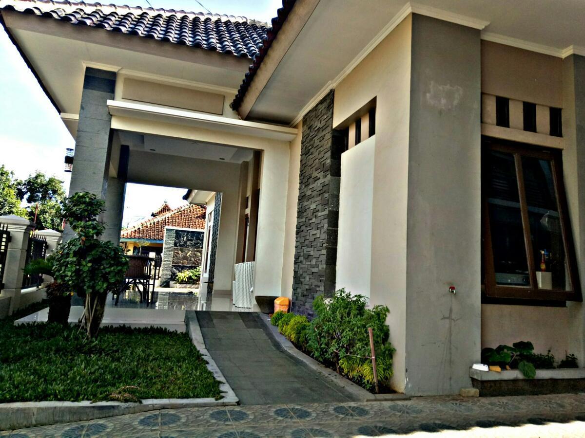 Wisma Andali Syariah Near Rsud Cideres มาจาเลงกา ภายนอก รูปภาพ