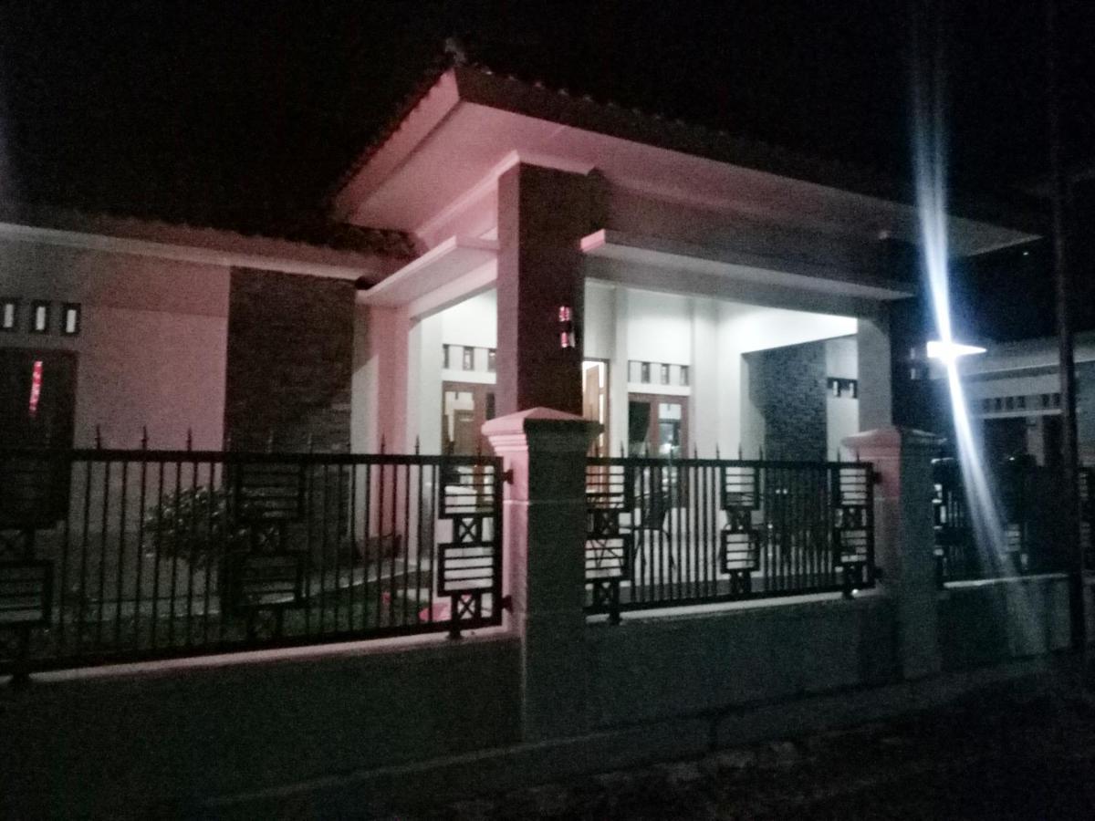 Wisma Andali Syariah Near Rsud Cideres มาจาเลงกา ภายนอก รูปภาพ